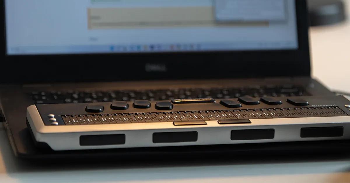 Laptop with Braille keyboard and display