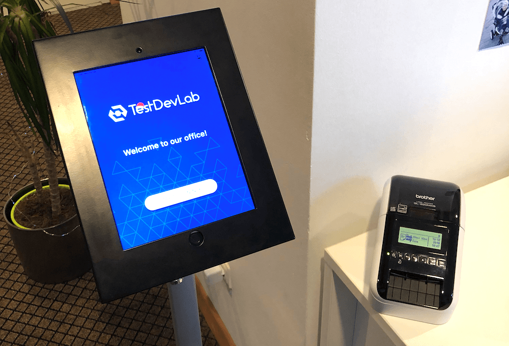 iOS app connected to Bluetooth printer